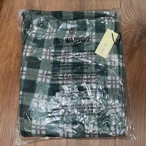 Brand new Men’s green plaid fuzzy pajama pants